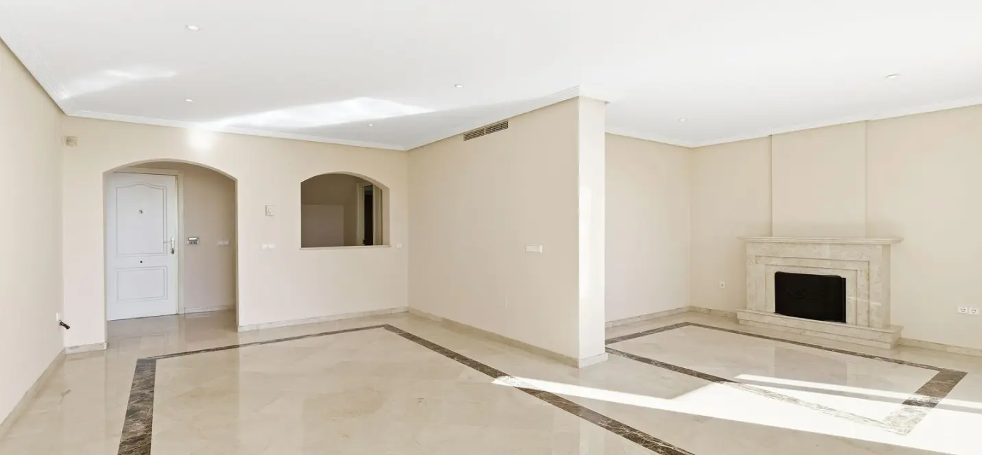 Sale of penthouse duplex in Los Arqueros 3