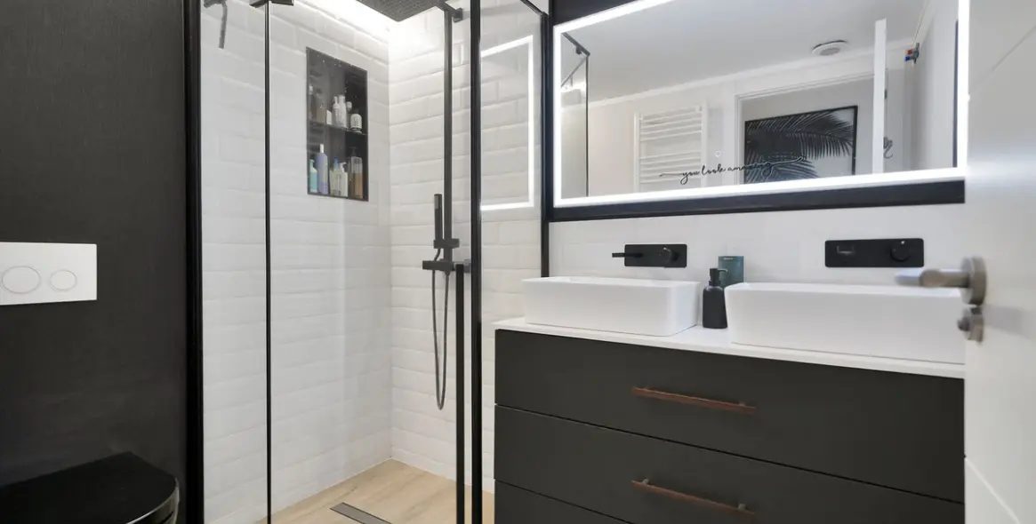 Sale of penthouse in Málaga 34