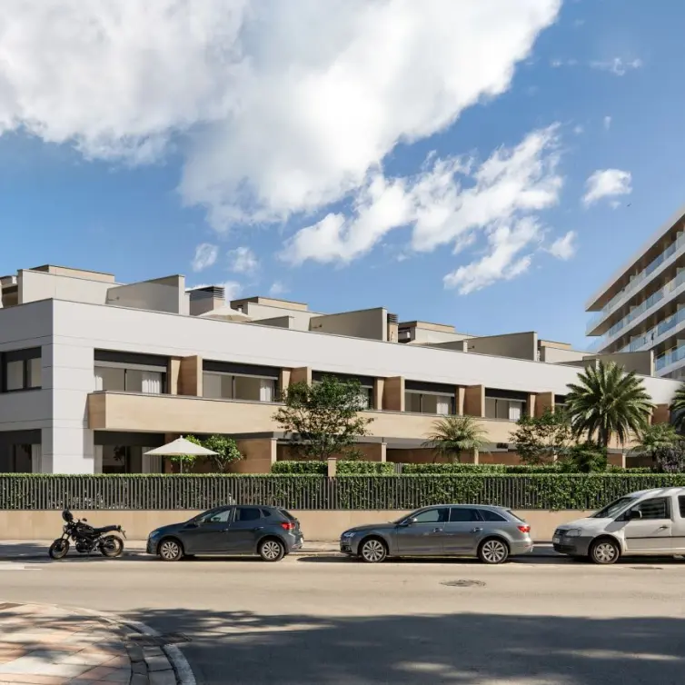 Продажа дома на две семьи в Fuengirola