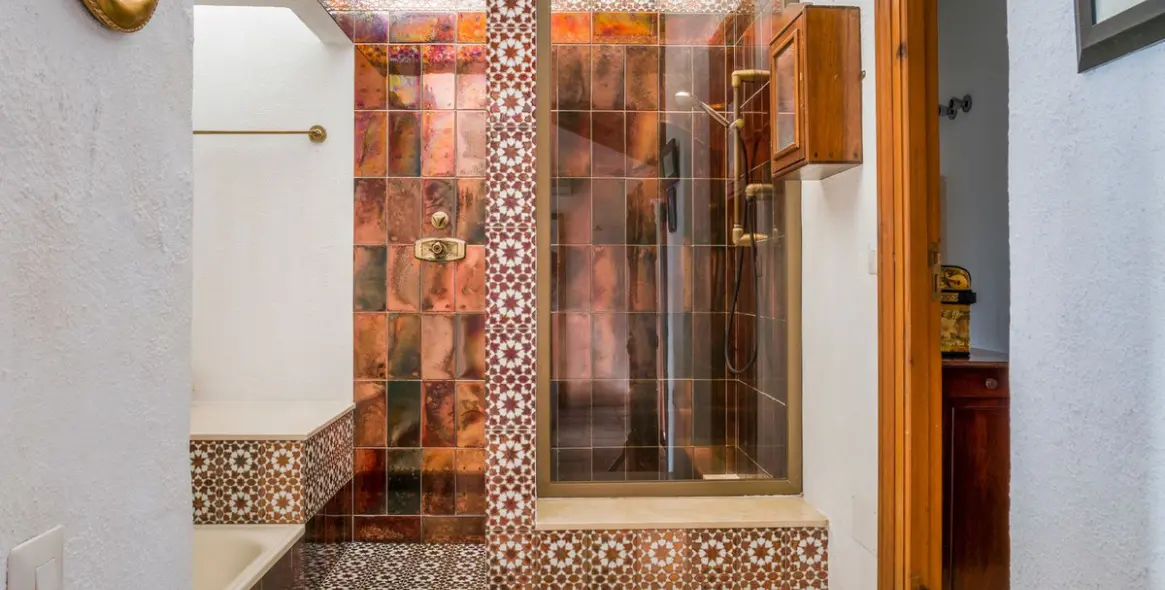 Продажа  отдельно стоящей виллы в Estepona 8