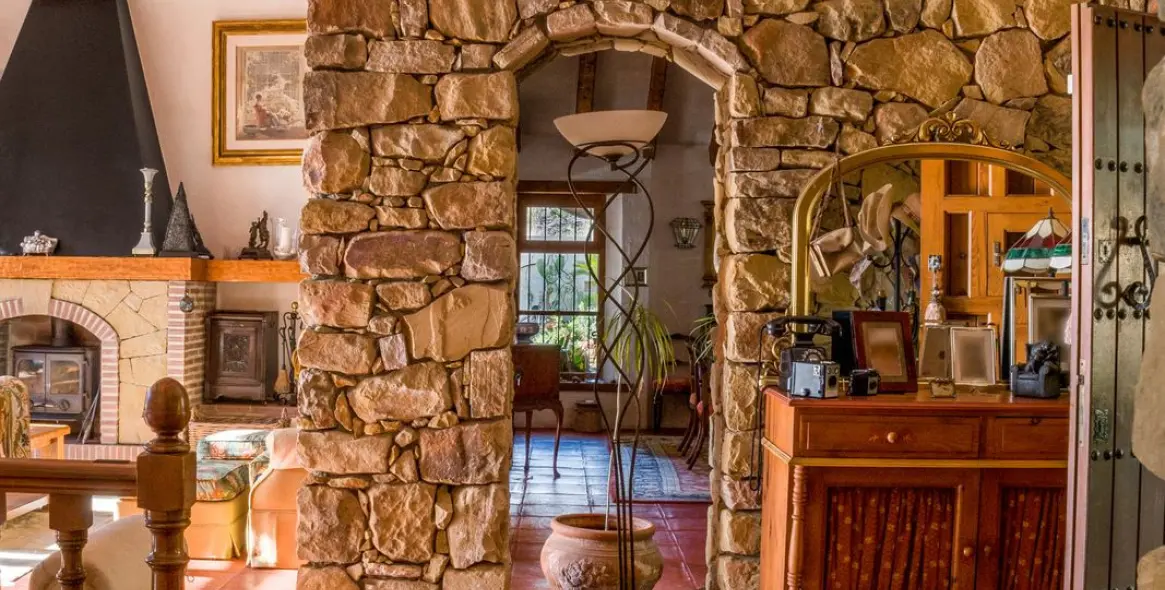 Продажа  отдельно стоящей виллы в Estepona 21