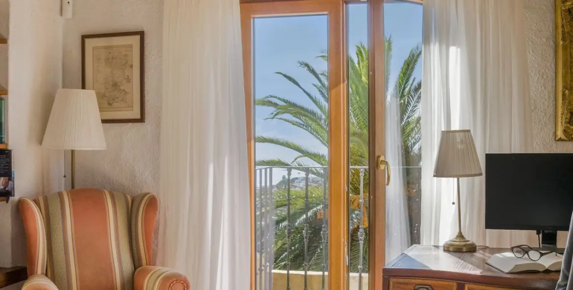 Продажа  отдельно стоящей виллы в Estepona 46