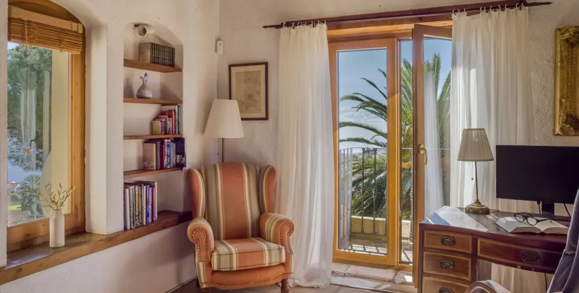 Продажа  отдельно стоящей виллы в Estepona 47