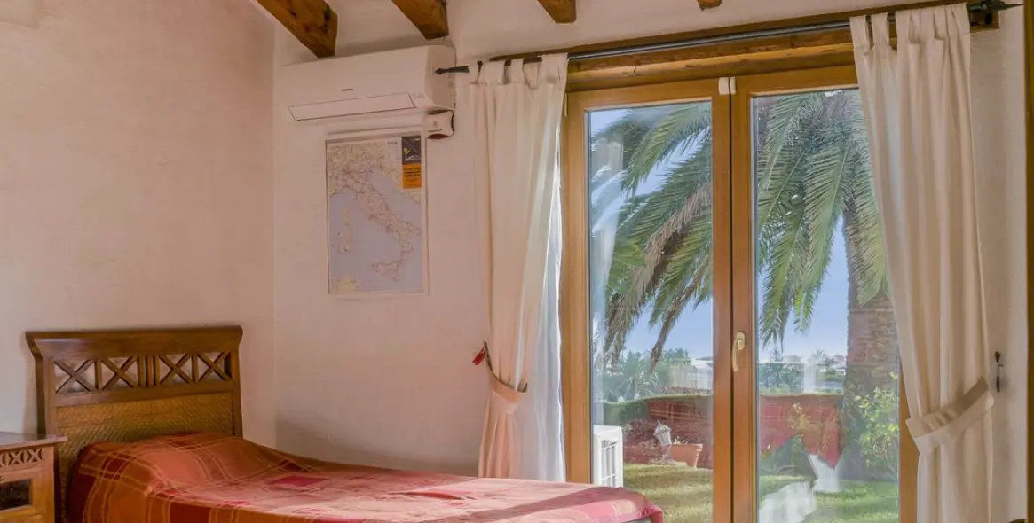 Продажа  отдельно стоящей виллы в Estepona 66