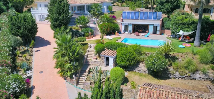 Venta de villa independiente en Estepona 3