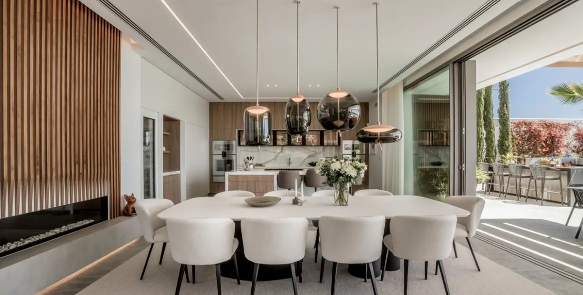 Sale of detached villa in La Quinta 7