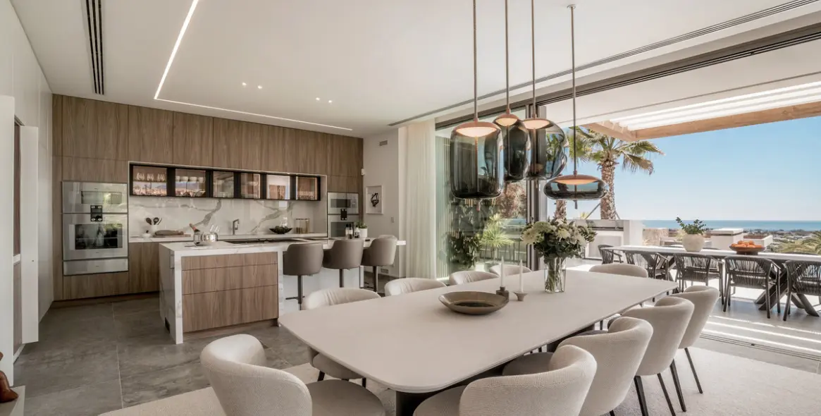 Sale of detached villa in La Quinta 8