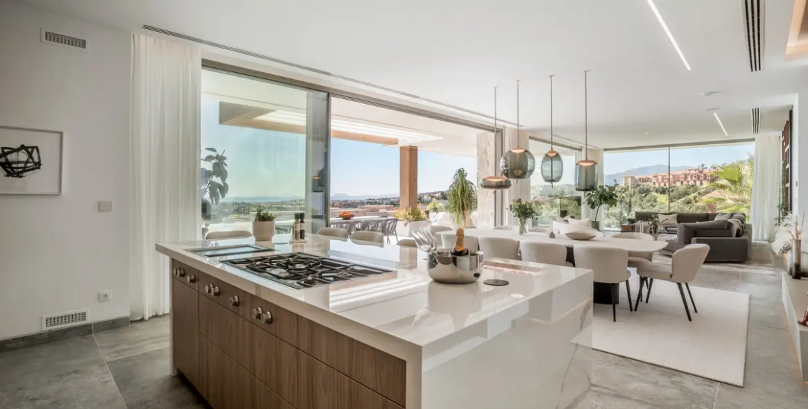 Sale of detached villa in La Quinta 10