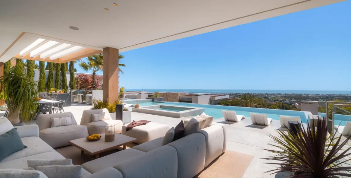 Продажа  отдельно стоящей виллы в La Quinta 23