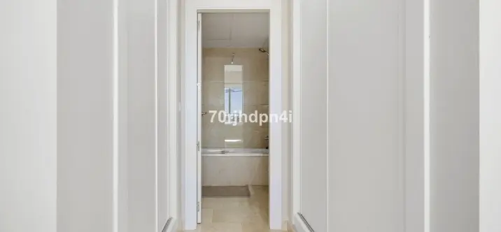 Продажа пентхауса в Estepona 1