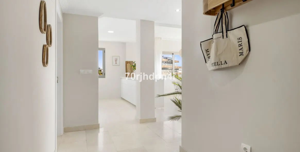 Продажа пентхауса в Estepona 9