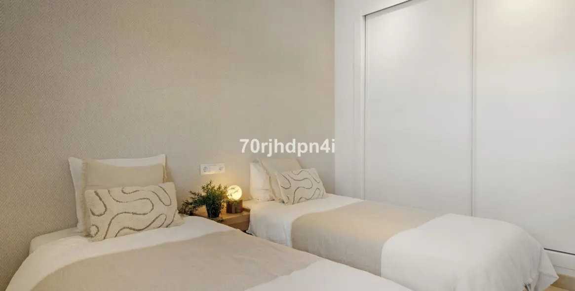 Sale of penthouse in Estepona 21