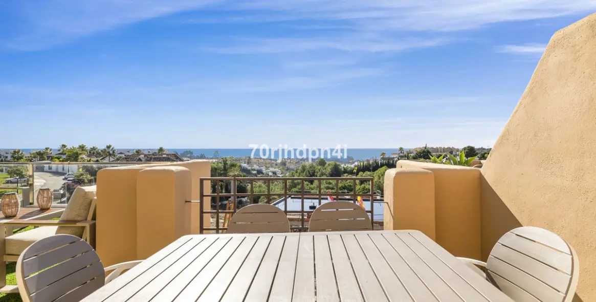 Sale of penthouse in Estepona 26