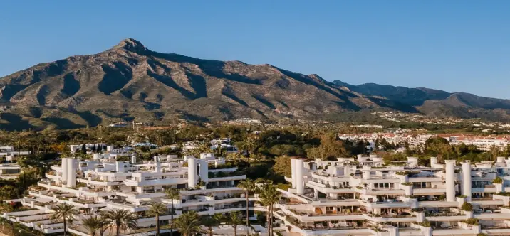 Sale of ground floor apartment in The Golden Mile 0
