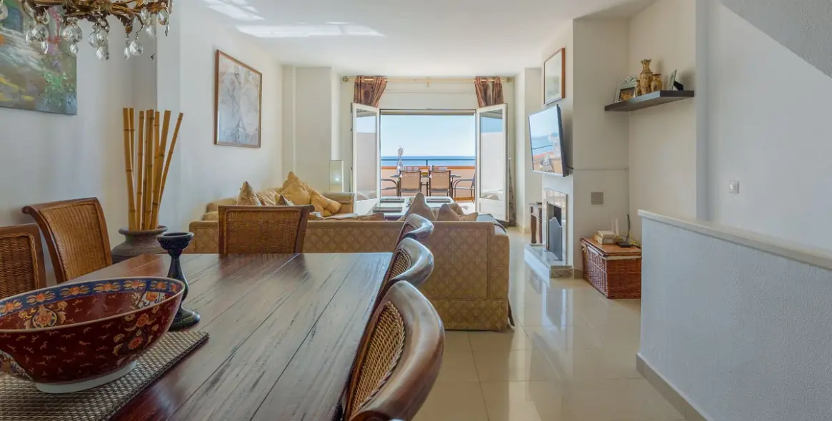 Sale of townhouse in Estepona 5