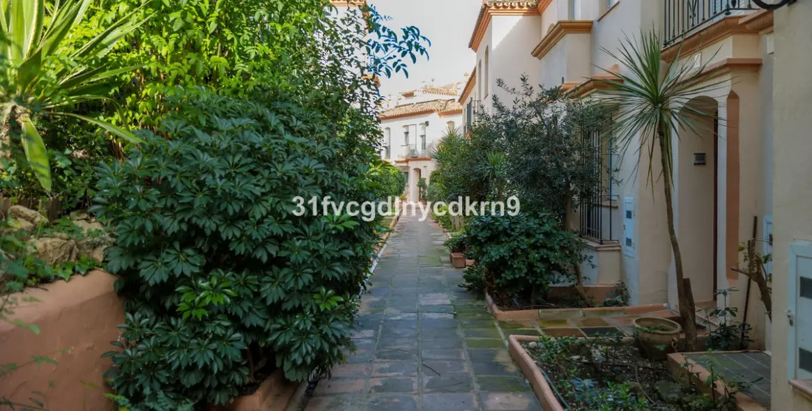 Продажа таунхауса в Estepona 30