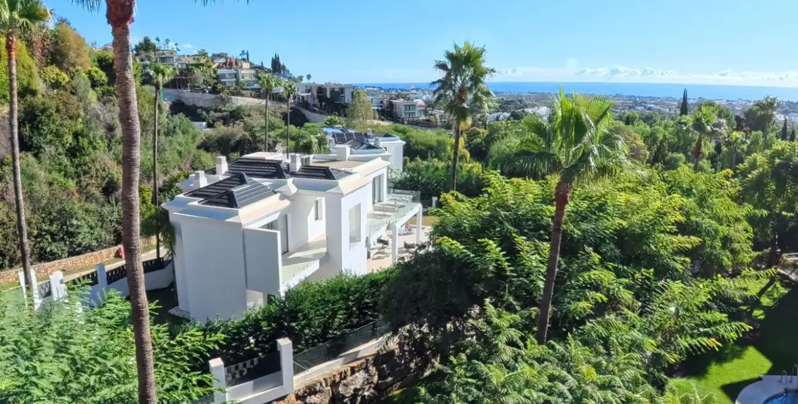 Продажа апартаментов на среднем этаже в Monte Halcones 1