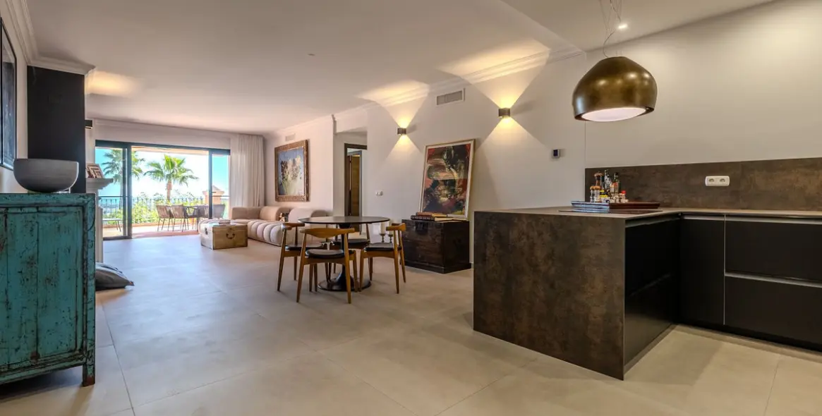 Продажа апартаментов на среднем этаже в Monte Halcones 5