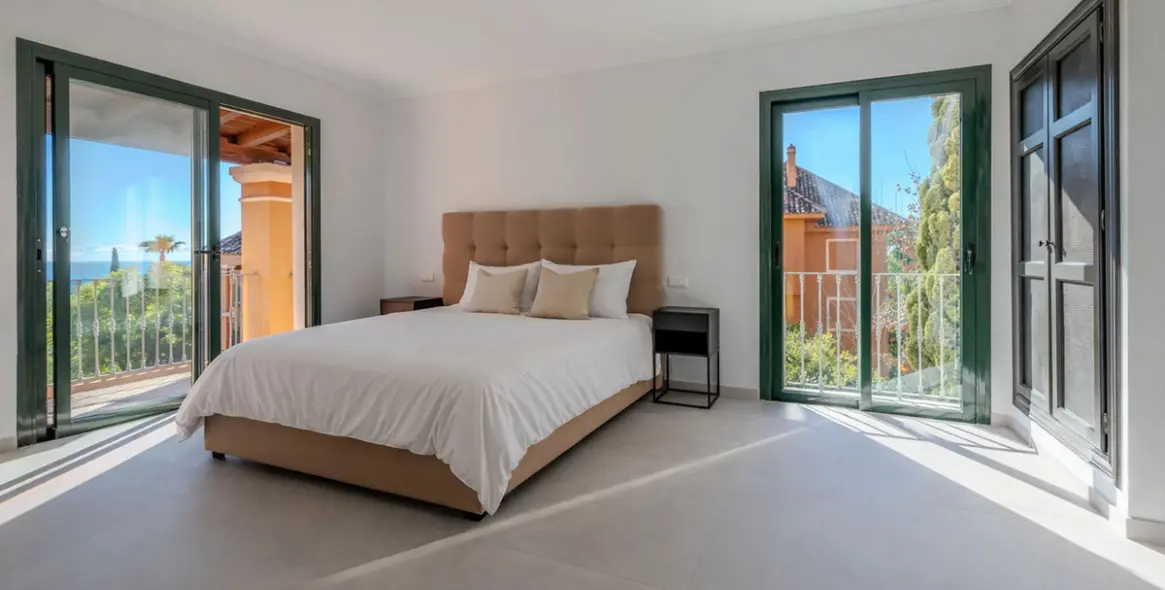 Продажа апартаментов на среднем этаже в Monte Halcones 9