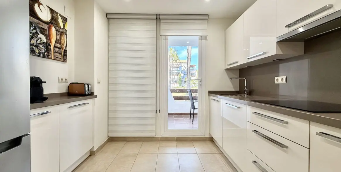 Long-term rent of ground floor apartment in Selwo 4