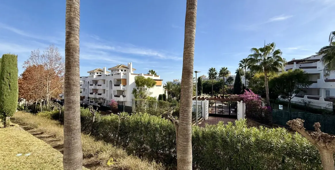 Long-term rent of ground floor apartment in Selwo 13