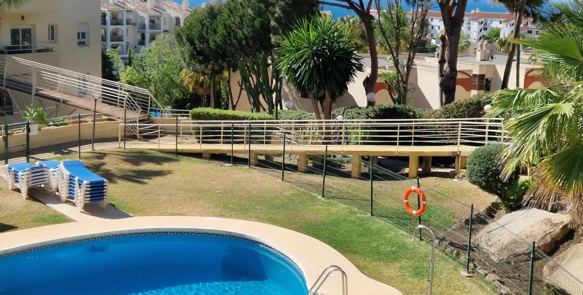 Short-term rent of ground floor apartment in Riviera del Sol 24