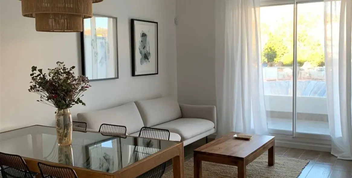 Venta de apartamento en planta media en Nueva Andalucía 7