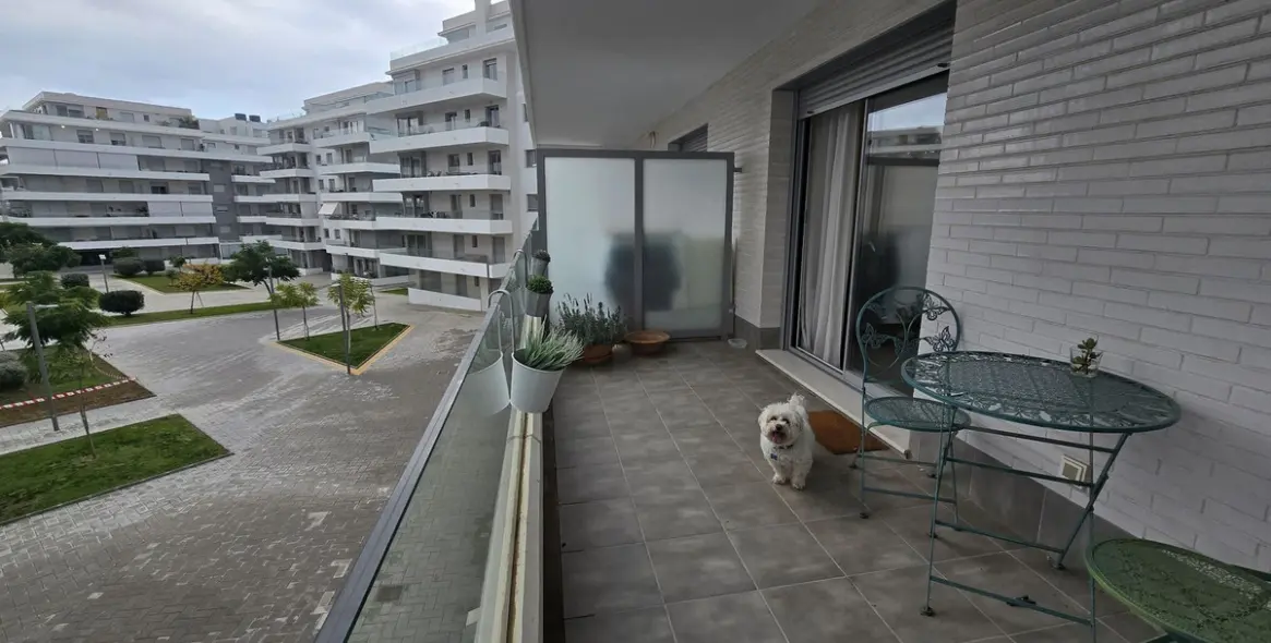 Venta de apartamento en planta media en Nueva Andalucía 17