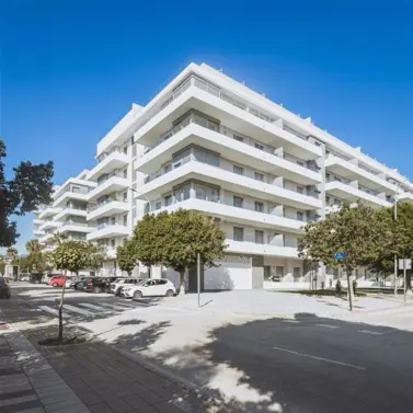 Venta de apartamento en planta media en Nueva Andalucía