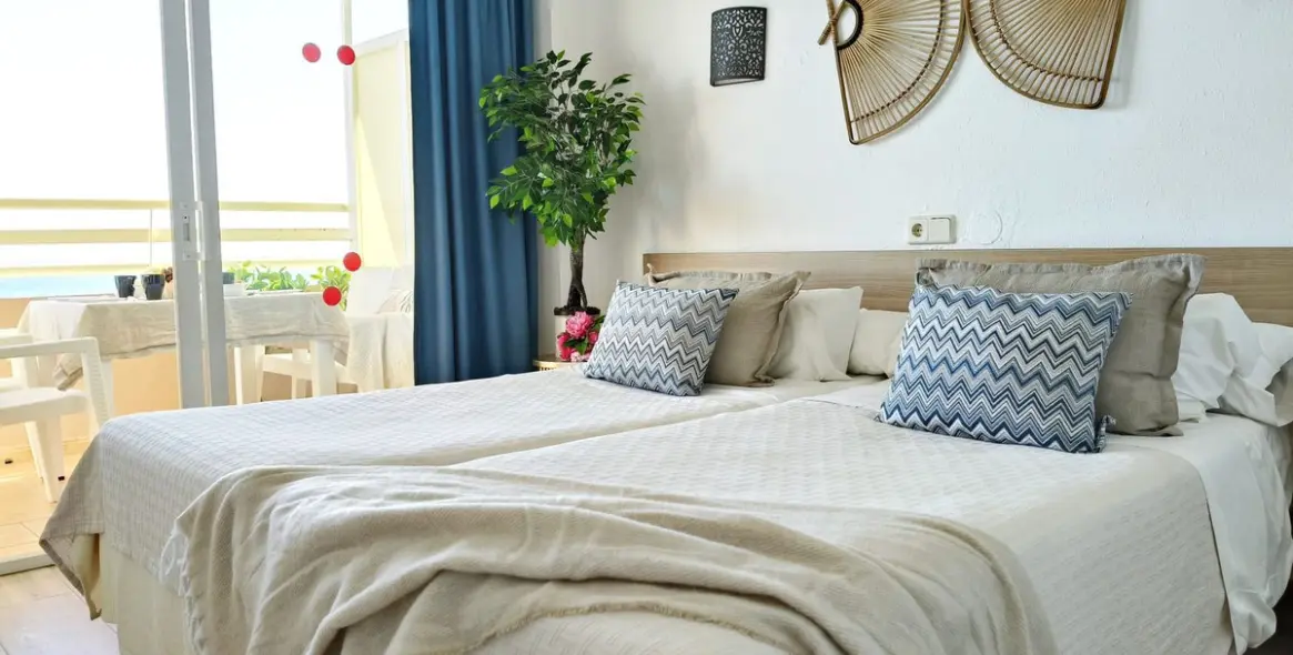 Sale of middle floor apartment in Fuengirola 5