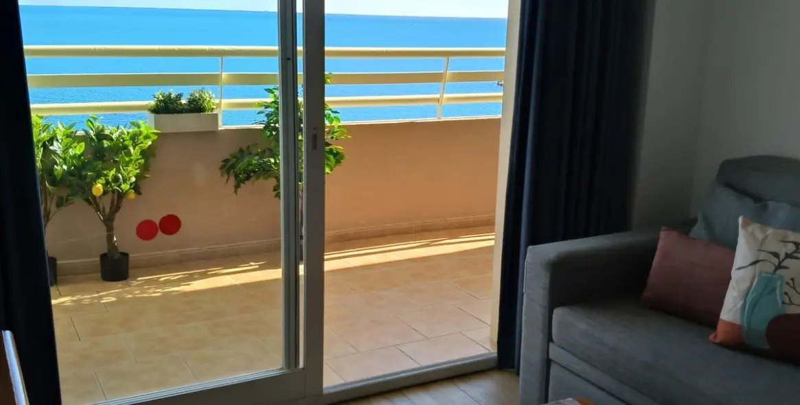 Sale of middle floor apartment in Fuengirola 16