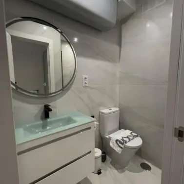 Продажа апартаментов на среднем этаже в Marbella