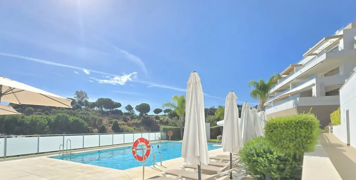 Sale of middle floor apartment in La Cala Golf 1