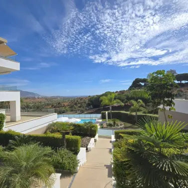 Sale of middle floor apartment in La Cala Golf