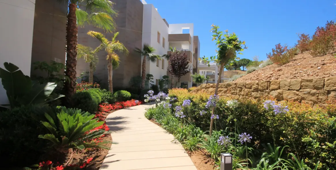 Продажа апартаментов на среднем этаже в La Cala Golf 32