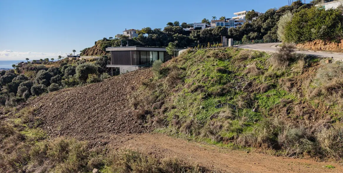 Продажа  жилого участка в Benahavís 18