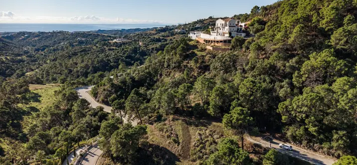 Продажа  жилого участка в Benahavís 0