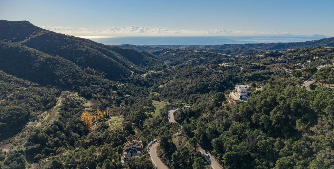 Продажа  жилого участка в Benahavís 2