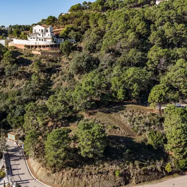 Продажа  жилого участка в Benahavís