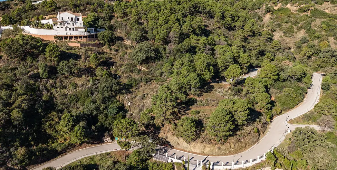 Продажа  жилого участка в Benahavís 6