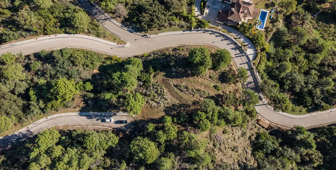 Продажа  жилого участка в Benahavís 11