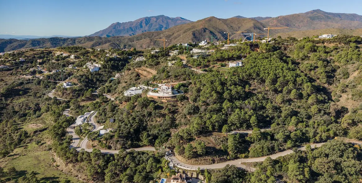 Продажа  жилого участка в Benahavís 17