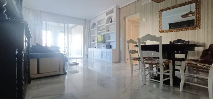 Продажа апартаментов на среднем этаже в Puerto Banús 3