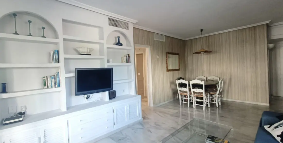 Продажа апартаментов на среднем этаже в Puerto Banús 5