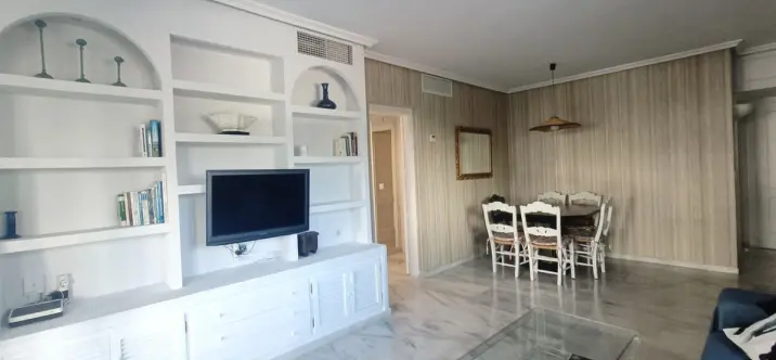 Продажа апартаментов на среднем этаже в Puerto Banús 4