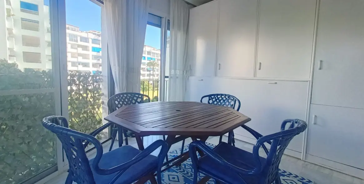 Продажа апартаментов на среднем этаже в Puerto Banús 9