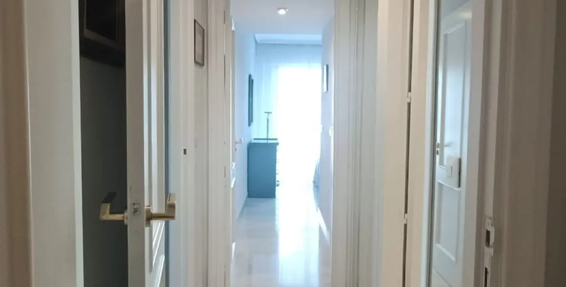 Продажа апартаментов на среднем этаже в Puerto Banús 22