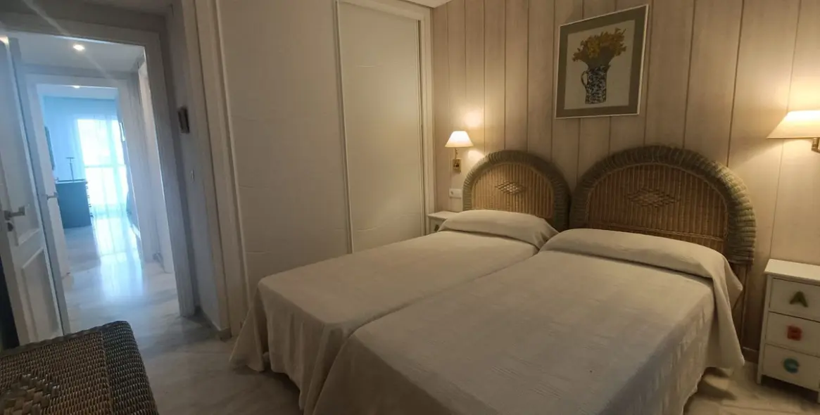 Продажа апартаментов на среднем этаже в Puerto Banús 24