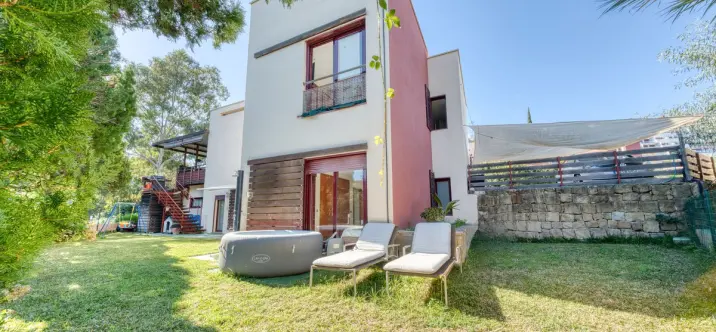 Short-term rent of detached villa in Benahavís 2