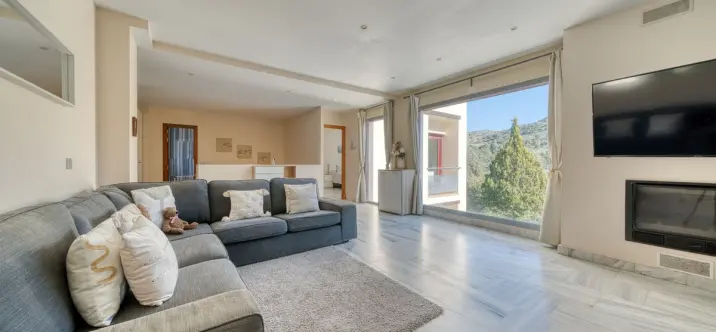 Short-term rent of detached villa in Benahavís 3